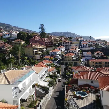 Panoramic View شقة فونشال